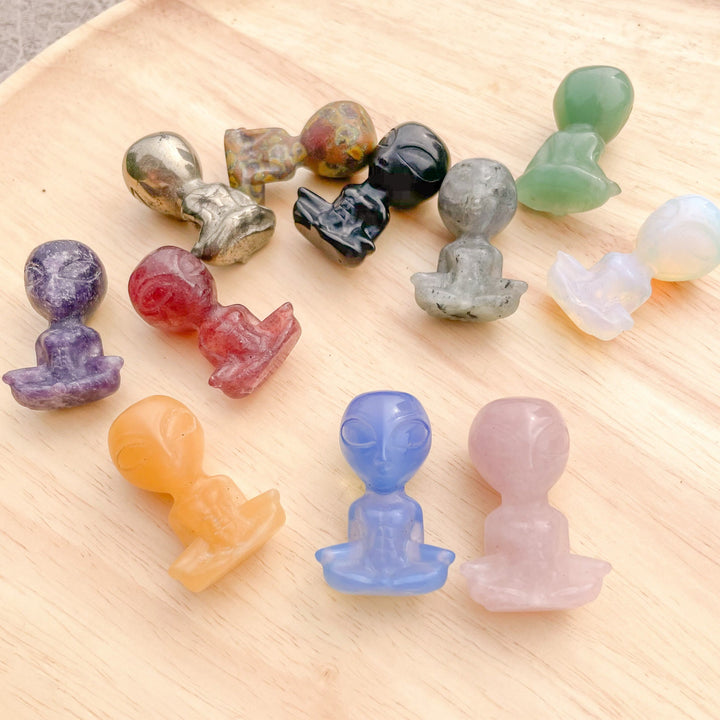 Olivenorma Natural Stones Alien Skull Carved Gemstone Decoration - image 22