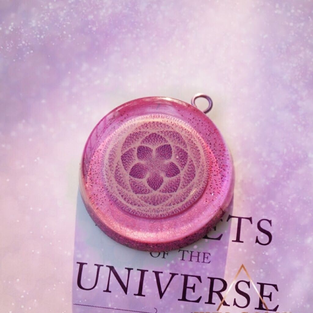 Olivenorma "Venus" Strawberry Rose Quartz Orgone Necklace - Strawberry Quartz & Wax Rope Chain - image 1