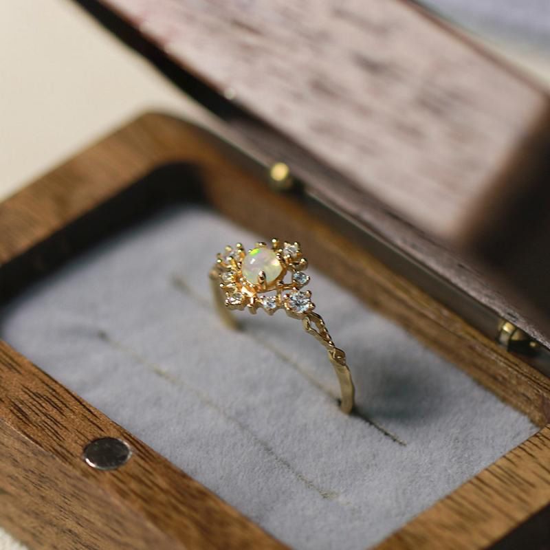 Olivenorma Inlaid Opal White Zircon Light Luxury Ring - image 1