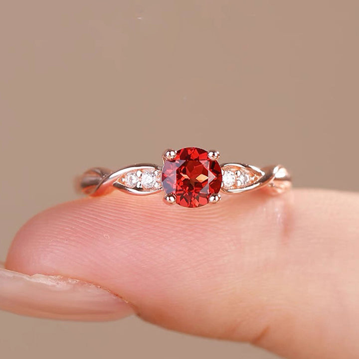 Olivenorma Tianti Vine Four Claw Garnet Ring - image 3