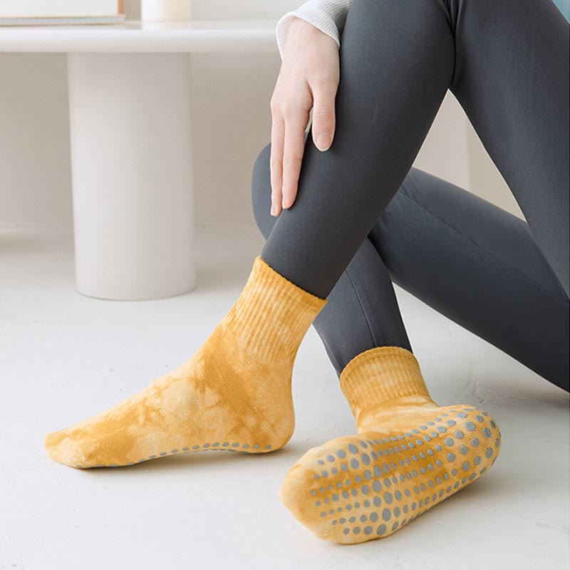 Olivenorma Tie-Dye Grip Workout Non-Slip Pilates Barre Training Socks with Breathable Cotton Stretch Fit Yoga Crew Socks - image 2