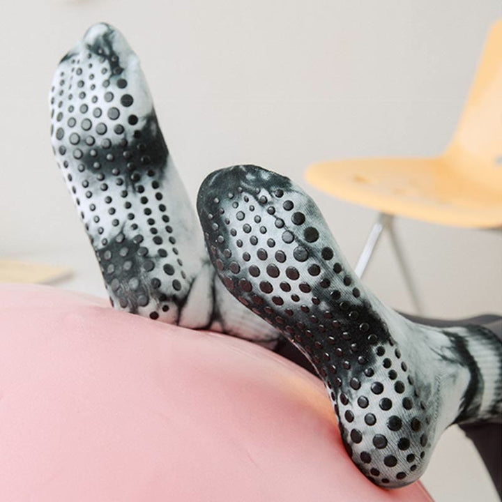 Olivenorma Tie-Dye Grip Workout Non-Slip Pilates Barre Training Socks with Breathable Cotton Stretch Fit Yoga Crew Socks - image 9