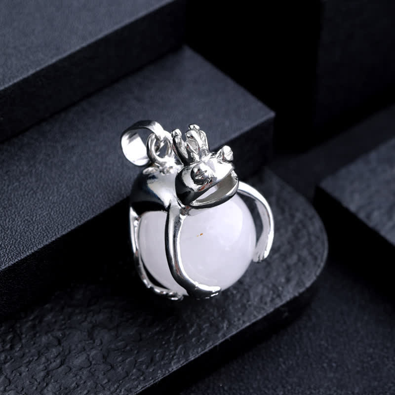 Olivenorma Funny Frog Natural Stone Pendant Necklace - Clear Crystal - image 1