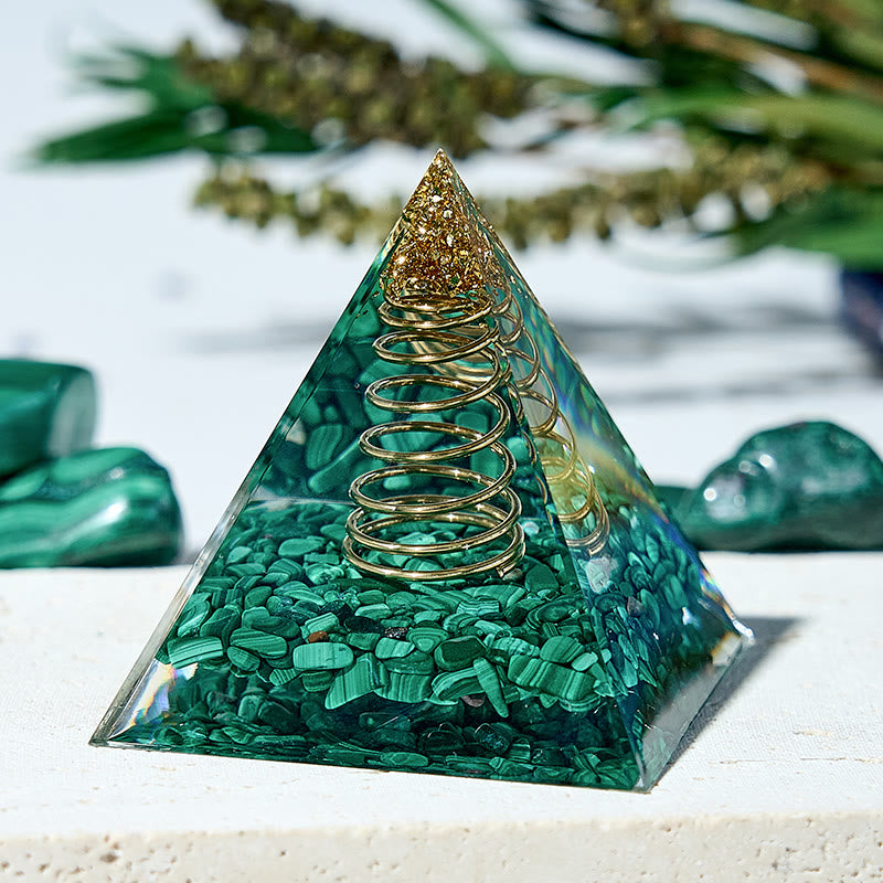 Olivenorma Handmade Malachite Positive Energy Orgone Pyramid - Malachite - image 0