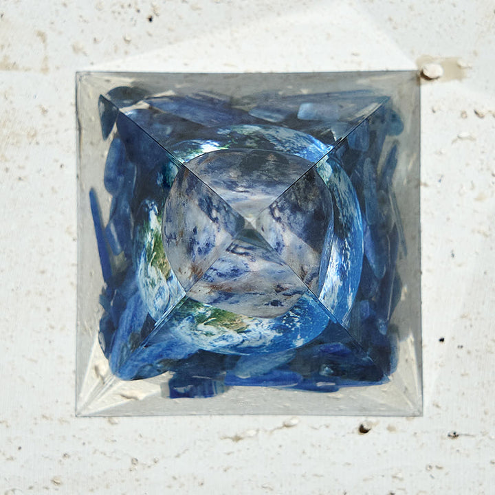 Olivenorma Genuine Sodalite Kyanite Blue Earth Orgone Pyramid - image 3