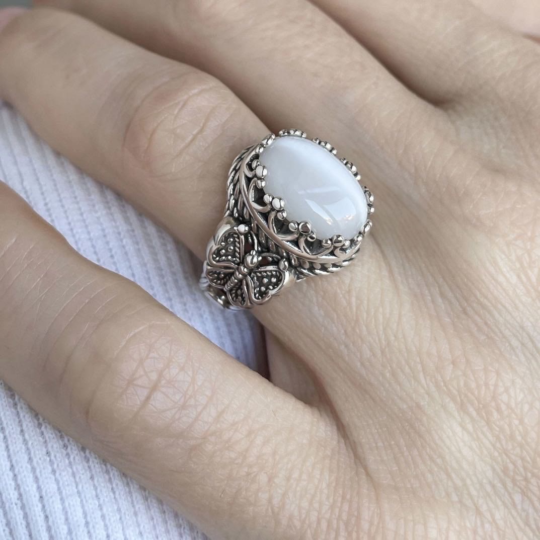 Olivenorma Vintage Oval Cut White Cat's Eye Stone Ring - image 2
