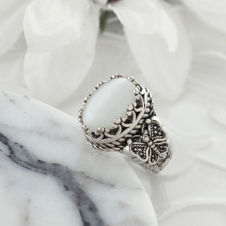 Olivenorma Vintage Oval Cut White Cat's Eye Stone Ring - US 13 - image 0