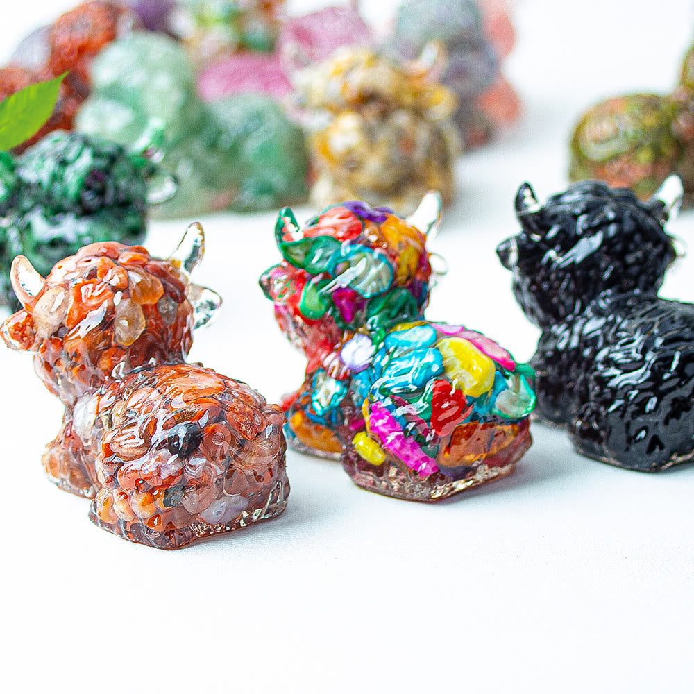 Olivenorma Crystal Epoxy Highland Cattle Gemstone Decoration - image 3
