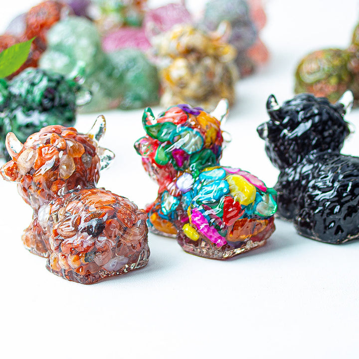 Olivenorma Crystal Epoxy Highland Cattle Gemstone Decoration - image 3