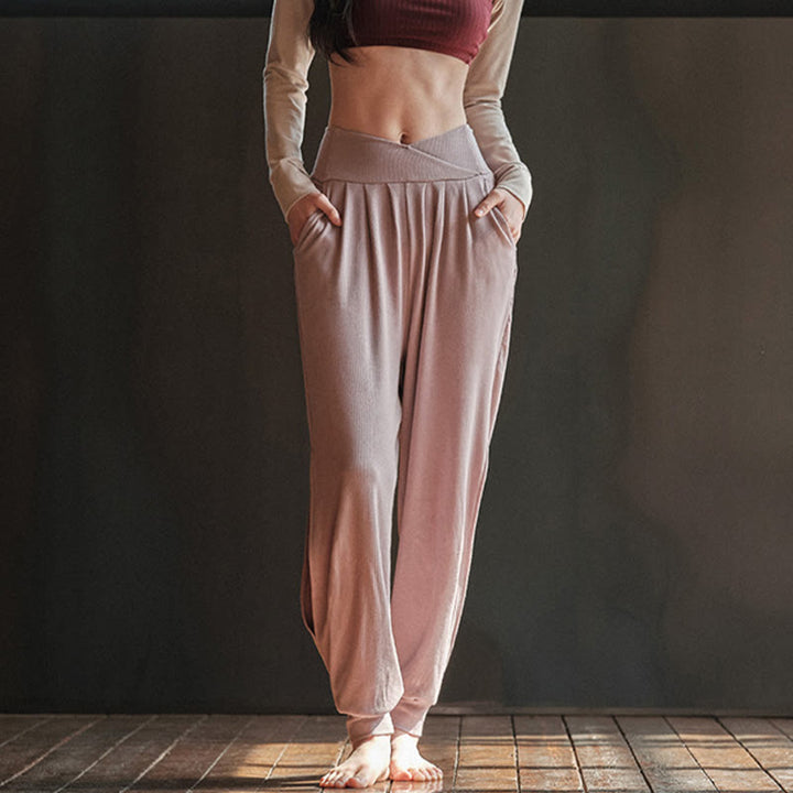 Olivenorma Plain Color Lantern Nylon Cuffed Women's  Yoga Pants with Pockets - image 0