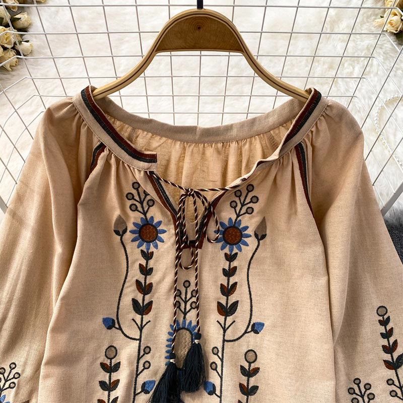 Olivenorma Pastoral Flower Embroidery Lantern Sleeve Women's Shirt - image 9