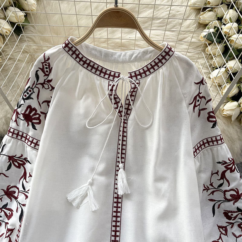 Olivenorma Vintage Floral Embroidery Lantern Sleeve Women's Shirt - image 1