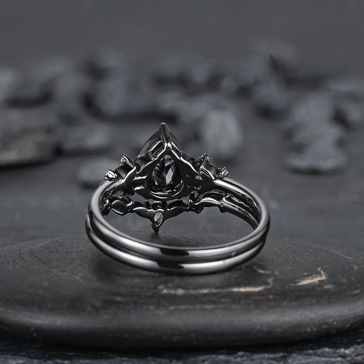 Olivenorma The Guardian's Crown Garnet & Obsidian Ring - image 14