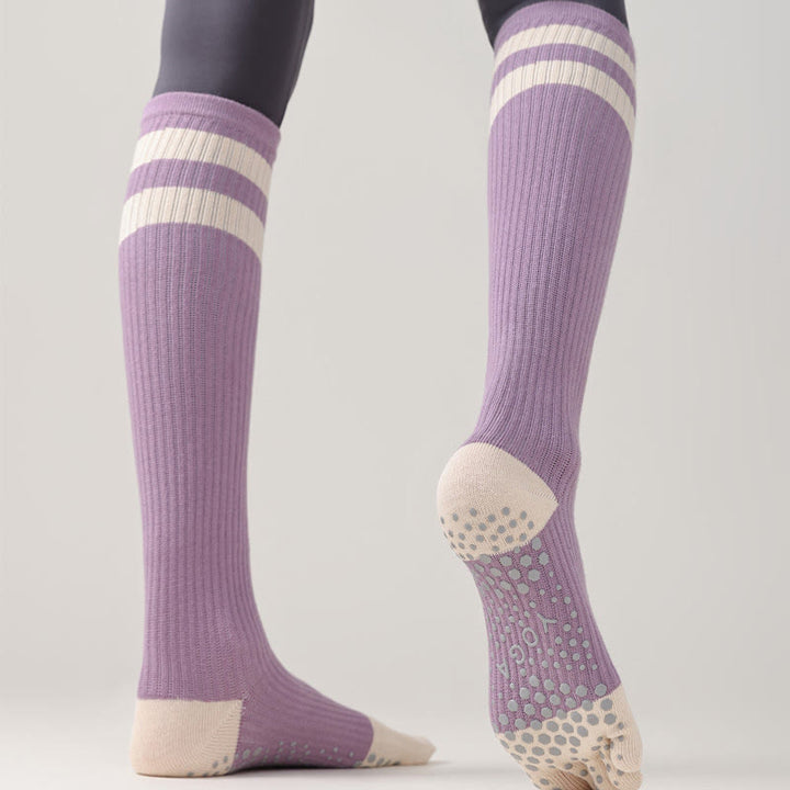 Olivenorma Five-Toe Breathable Toe Separation Non-Slip Grip Pilates Barre Fitness Socks for Women with Cotton Comfort Design Yoga Socks - image 8