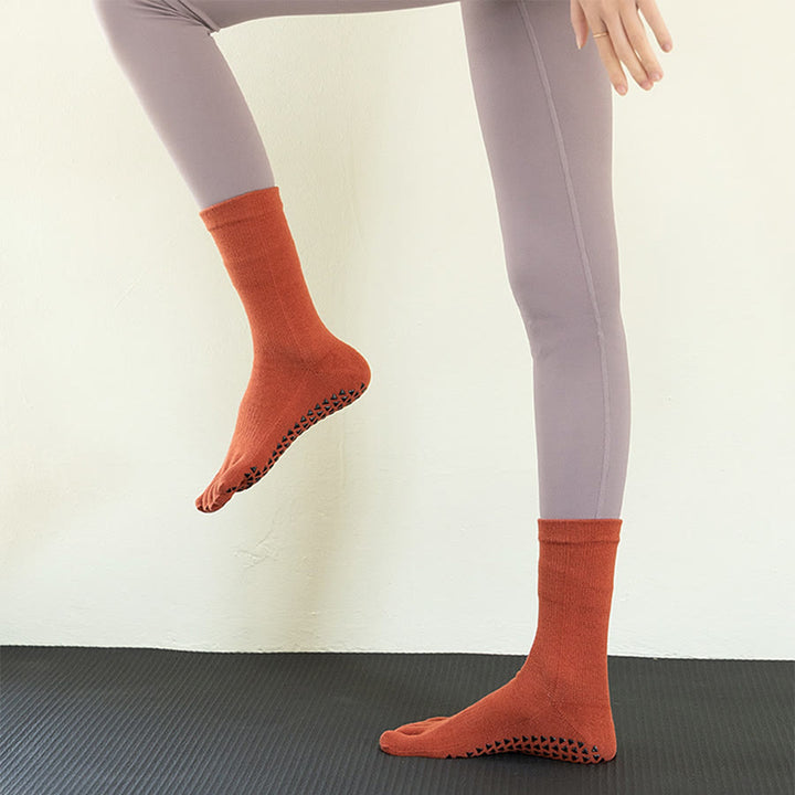 Olivenorma Mid-Calf Five-Toe Cotton Breathable Anti-Slip Comfort Training Grip Women's Yoga Socks - image 4
