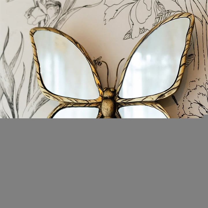 Olivenorma Stunning Dragonfly Wall Art For Home Retro Gold Resin Glasst Wall Hanging Decoration - Butterfly - 24.5cm*22.5cm - image 12