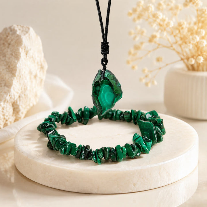 Olivenorma Crystal Chip Heart‑Pendant Design Love Symbol Bracelet - Malachite - image 5