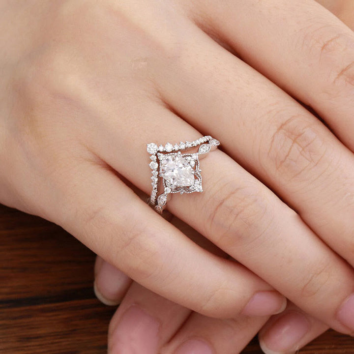 FREE Today: A Crown Designed for a Queen Oval Diamond 2Pcs Ring Set - image 1