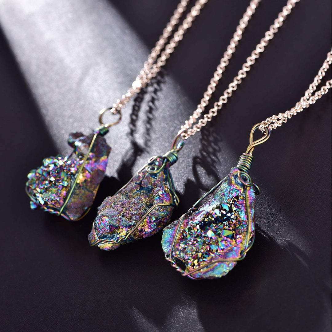 Olivenorma Natural Labradorite Irregular Stone Geode Necklace - image 5