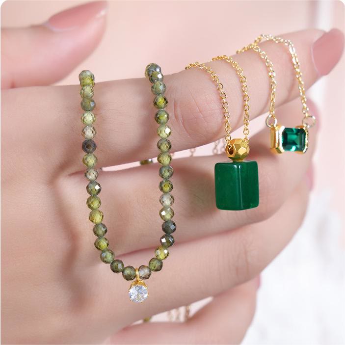 Olivenorma Emerald Green Aventurine Peridot Pendant Beaded Necklace - image 11