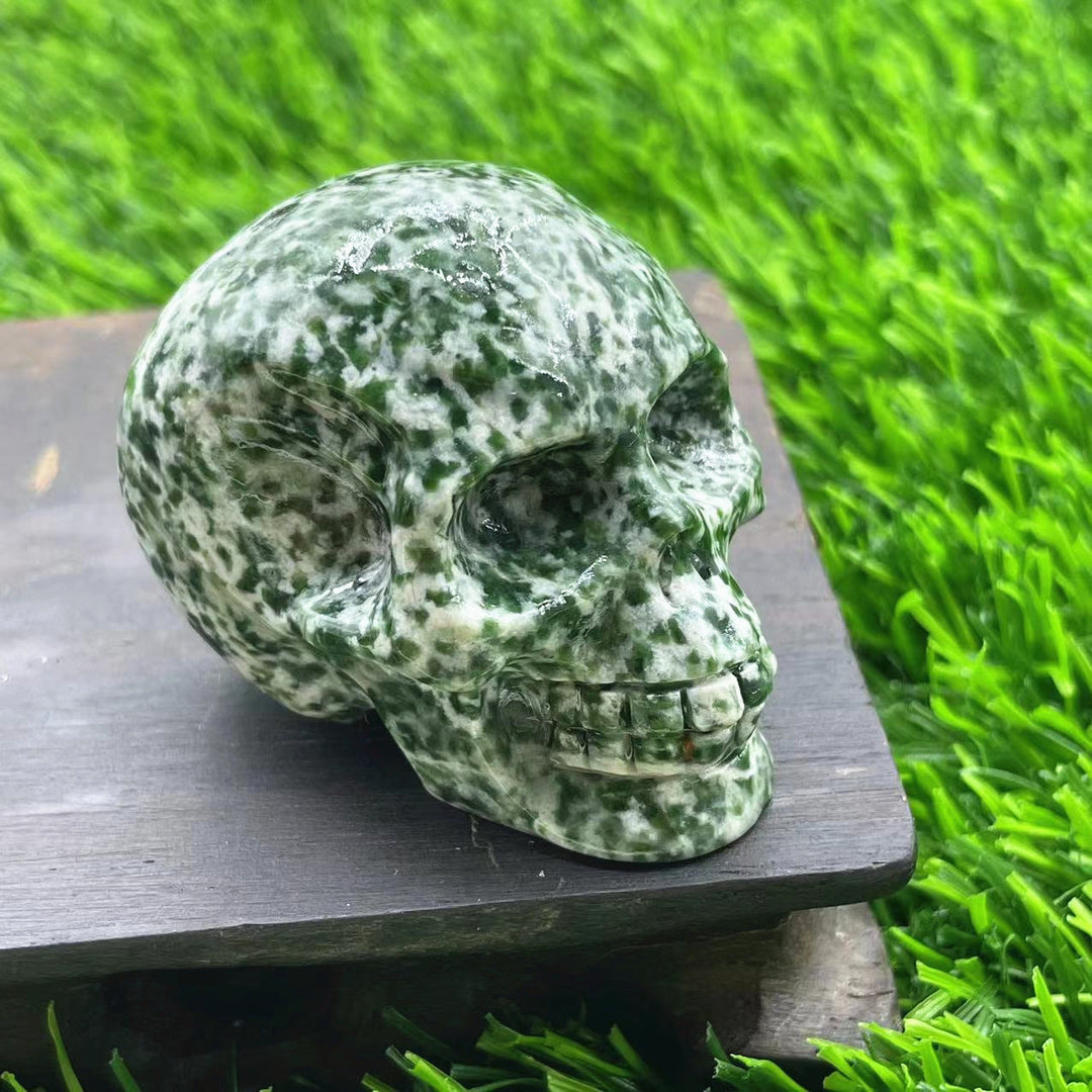 Olivenorma 5cm Carved Natural Crystal Skull Gemstone Decoration - Green Jade - image 1