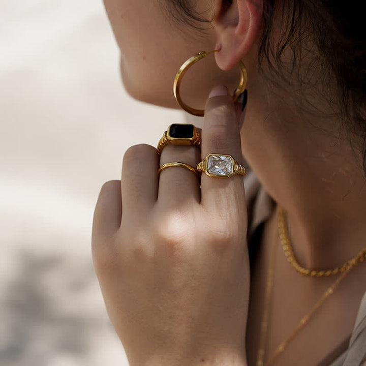 Olivenorma The Fortune Bringers - 18K Gold Emerald Signet Ring - image 4