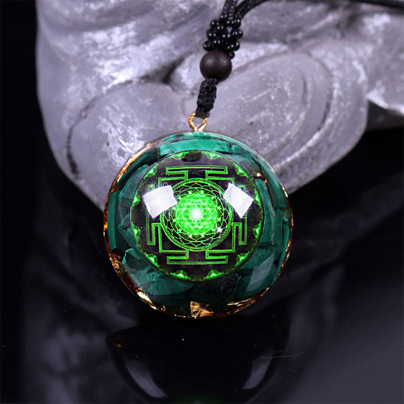 Olivenorma Malachite Calming Necklace - image 4