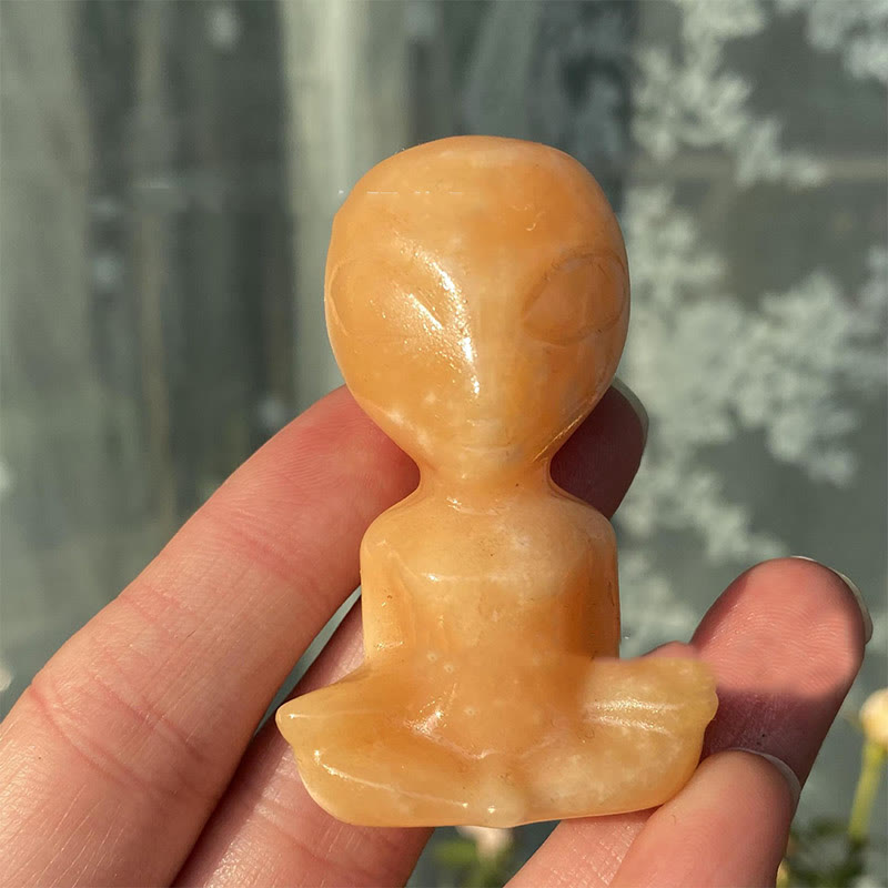 Olivenorma Natural Stones Alien Skull Carved Gemstone Decoration - Yellow Calcite - image 3
