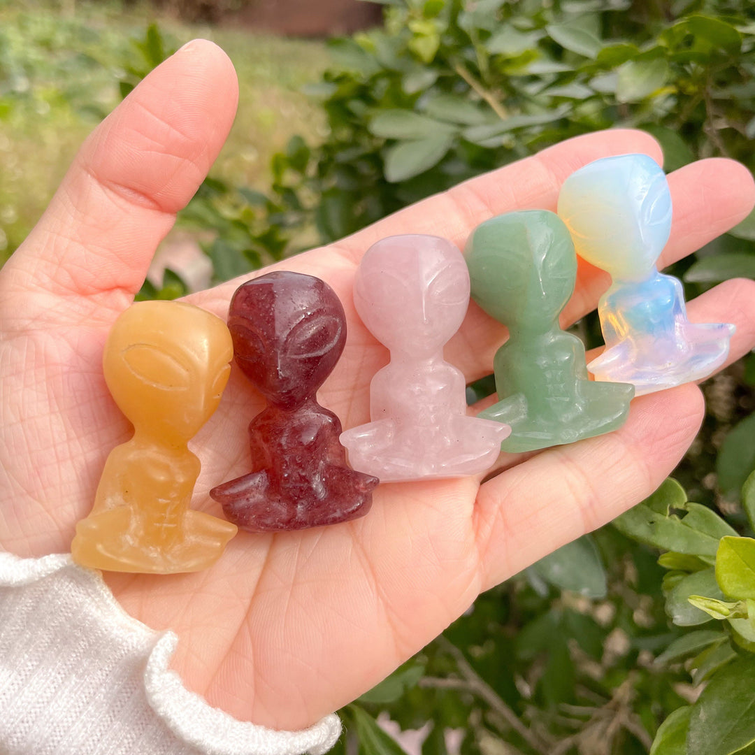Olivenorma Natural Stones Alien Skull Carved Gemstone Decoration - image 23