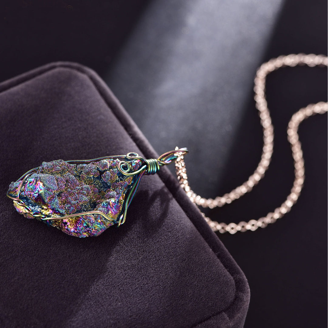 Olivenorma Natural Labradorite Irregular Stone Geode Necklace - image 3