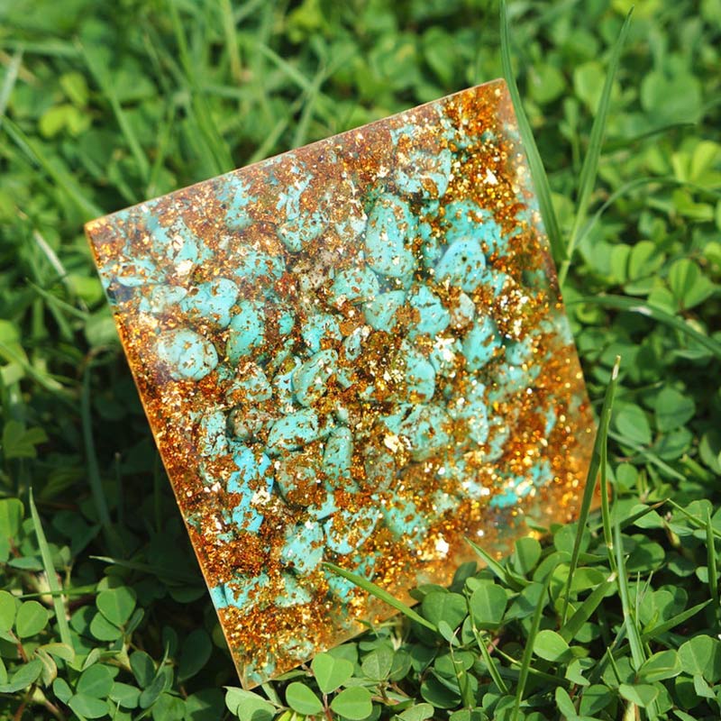 Lapis Lazuli Turquoise Orgone Pyramid - image 6
