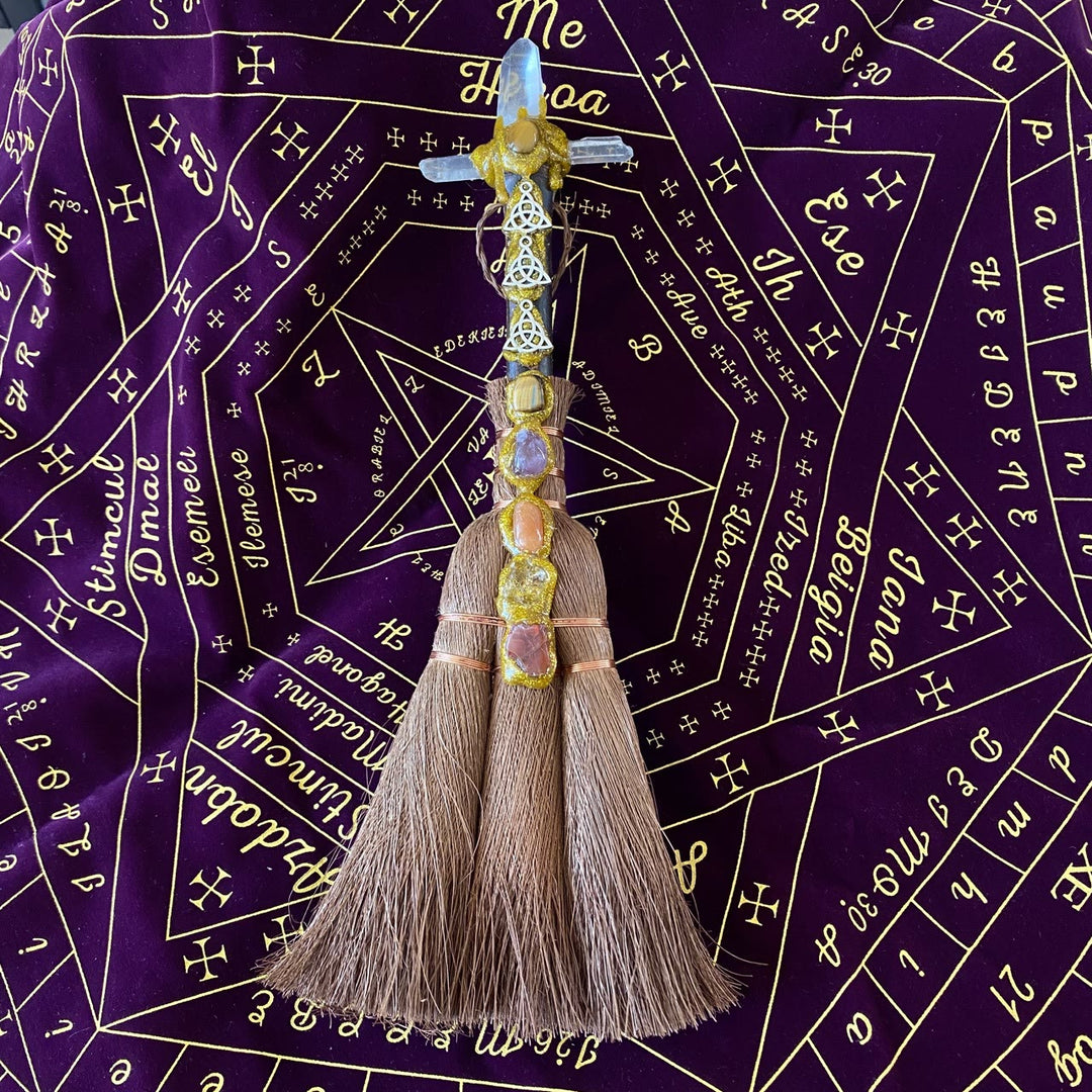 Olivenorma Natural Crystal Magic Expulsion Props Wicca Broom Ornamet - Clear Quartz - image 0