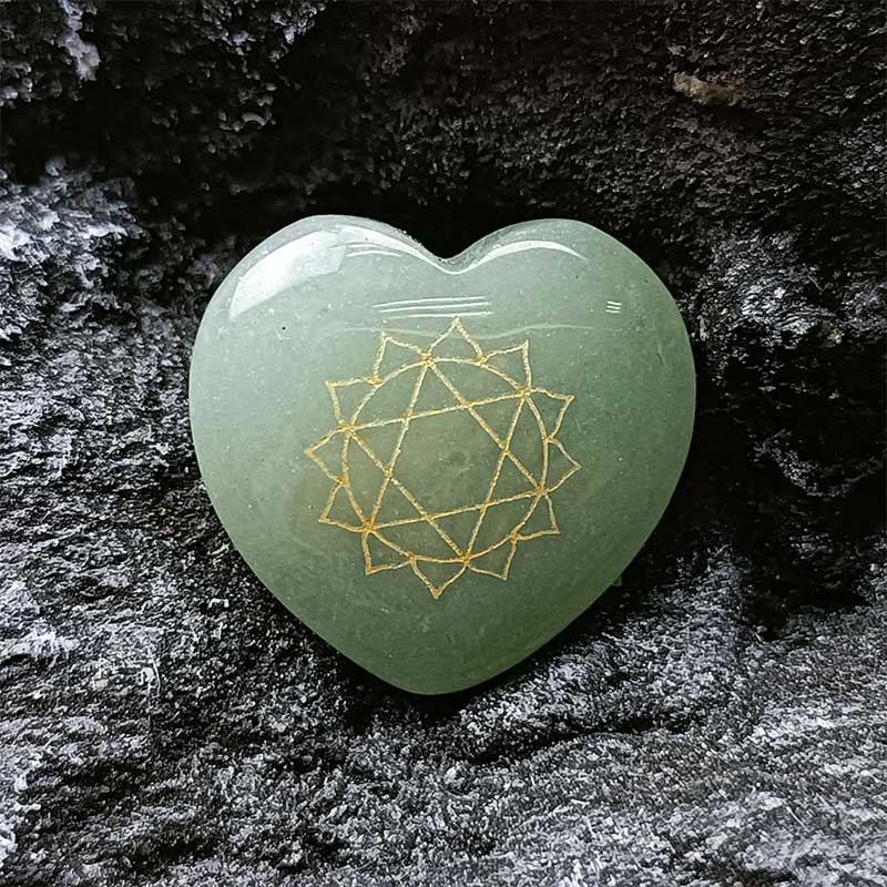7 Chakra Stones Heart-shaped Crystal Set - image 9