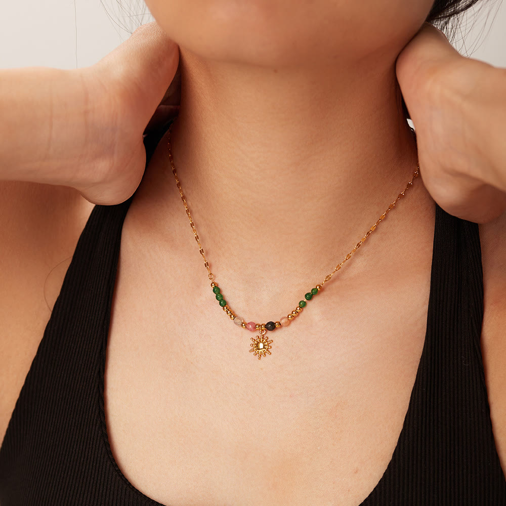 Olivenorma Emerald Labradorite Sun Stone Pendant Beaded Necklace - image 3