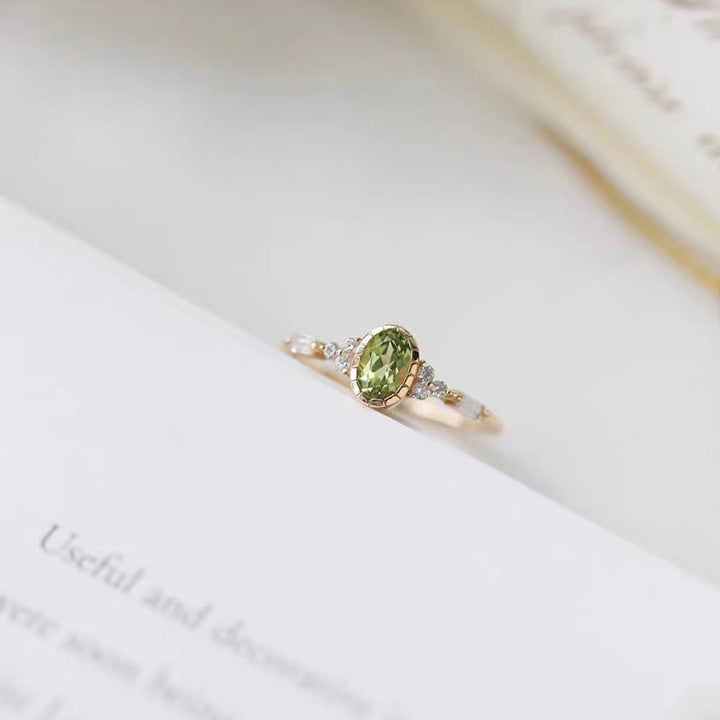 Olivenorma Natural Peridot 14K Vintage Gold Ring - image 2