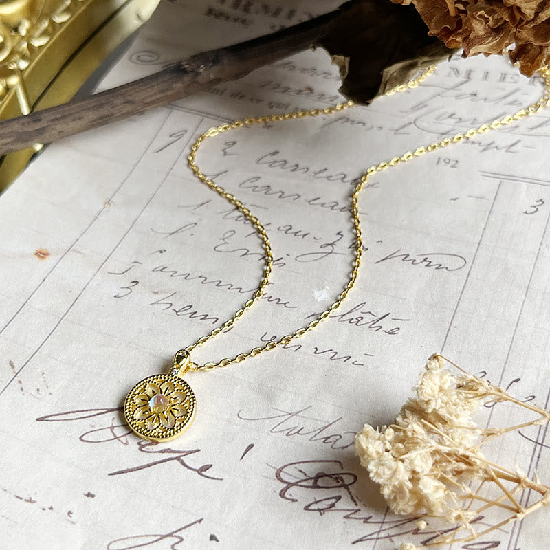Olivenorma Moonstone Flower Round Pendant Necklace - image 1