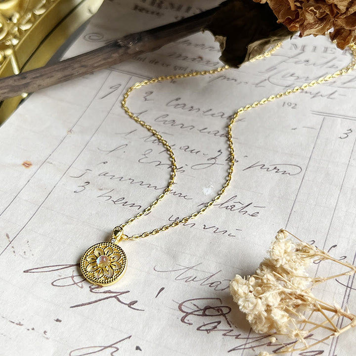 Olivenorma Moonstone Flower Round Pendant Necklace - image 1