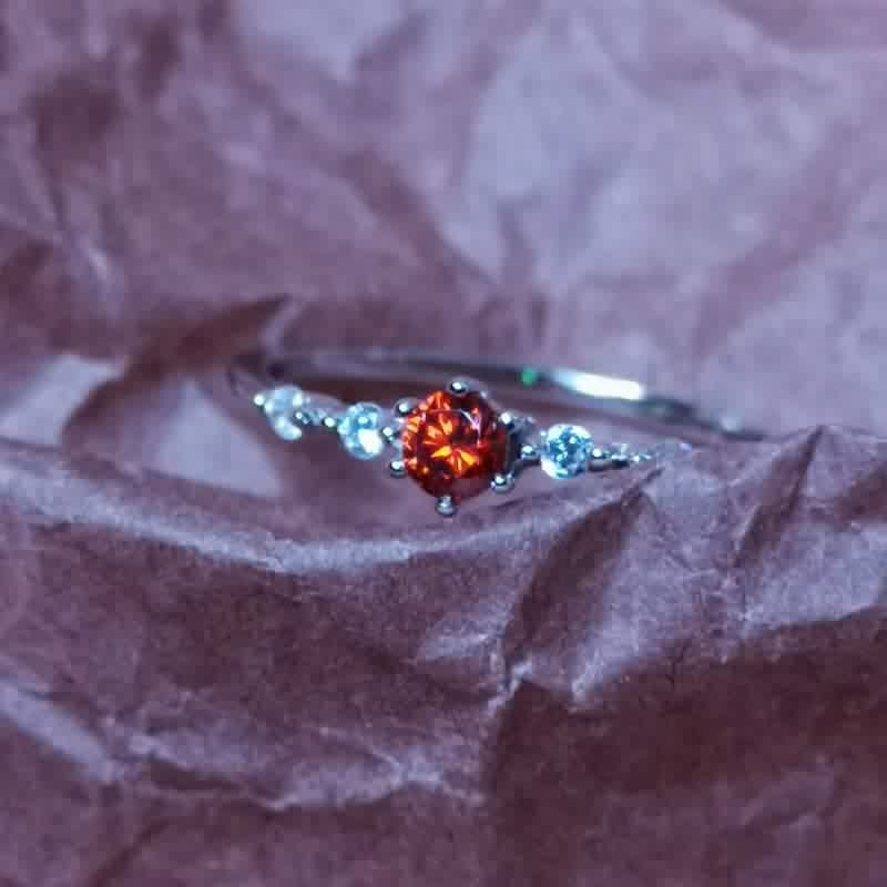 Olivenorma 18K Gold Garnet Minimalist Tiny Ring - image 5